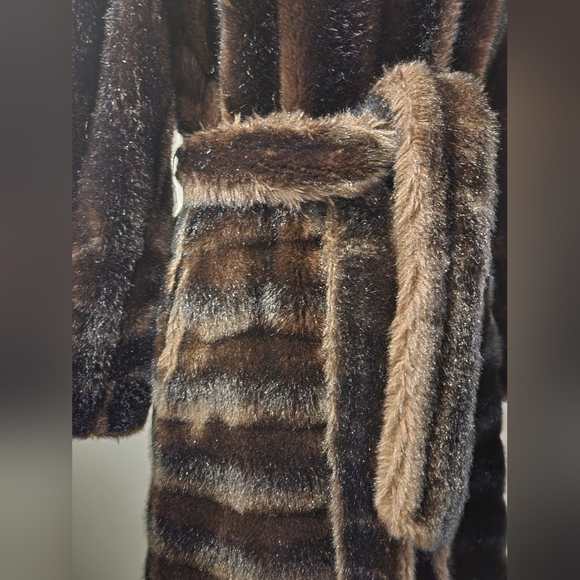 Vintage 1950s Tissavel France  Faux Brown Fur Coat with Fur Waistband - Picture 9 of 12